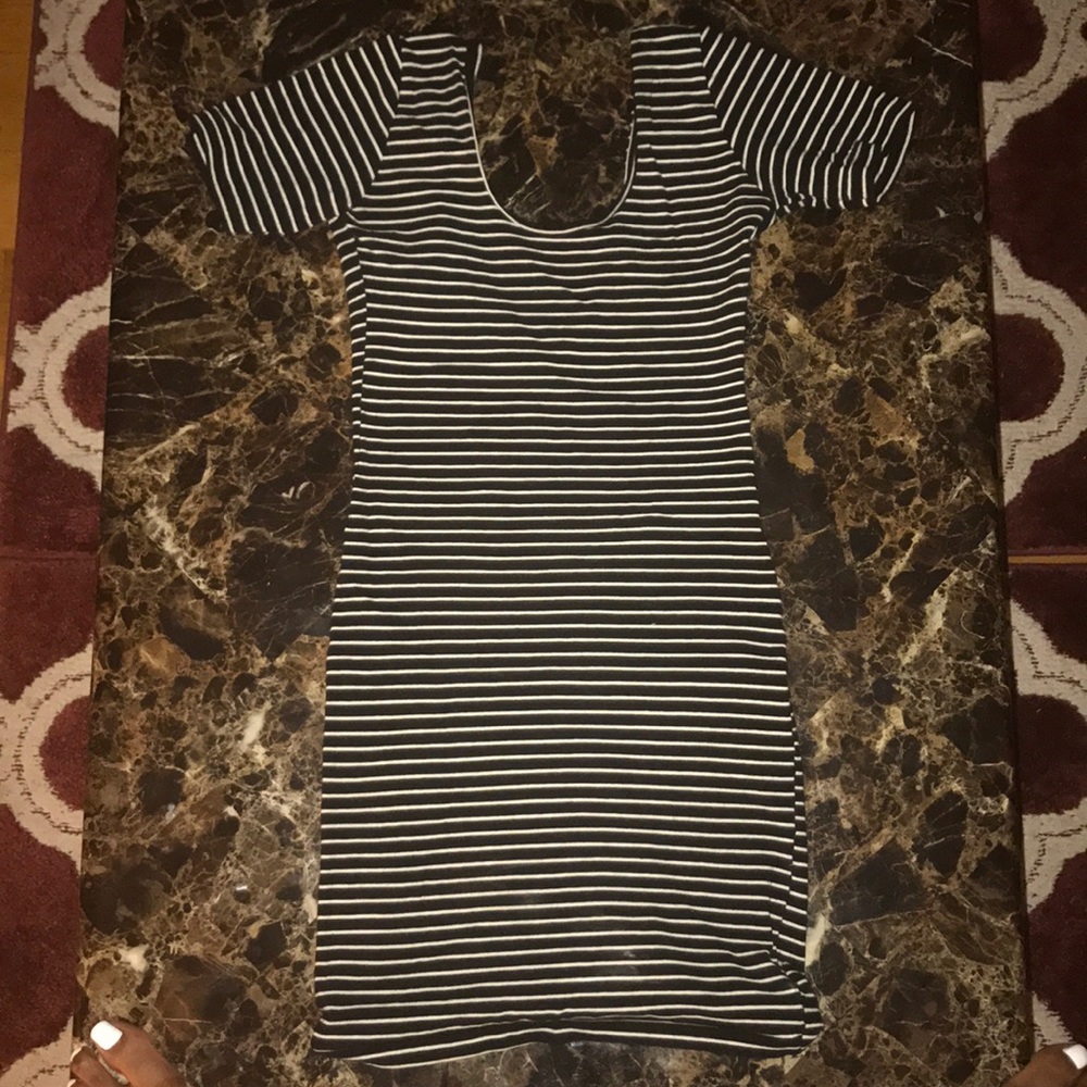 Sexy Black & White Striped Bodycon Dress